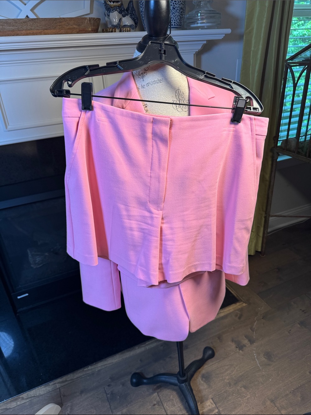 Trina Turk Pink Single-Button Blazer with shorts 12 jacket 10 shorts - Picture 2 of 7